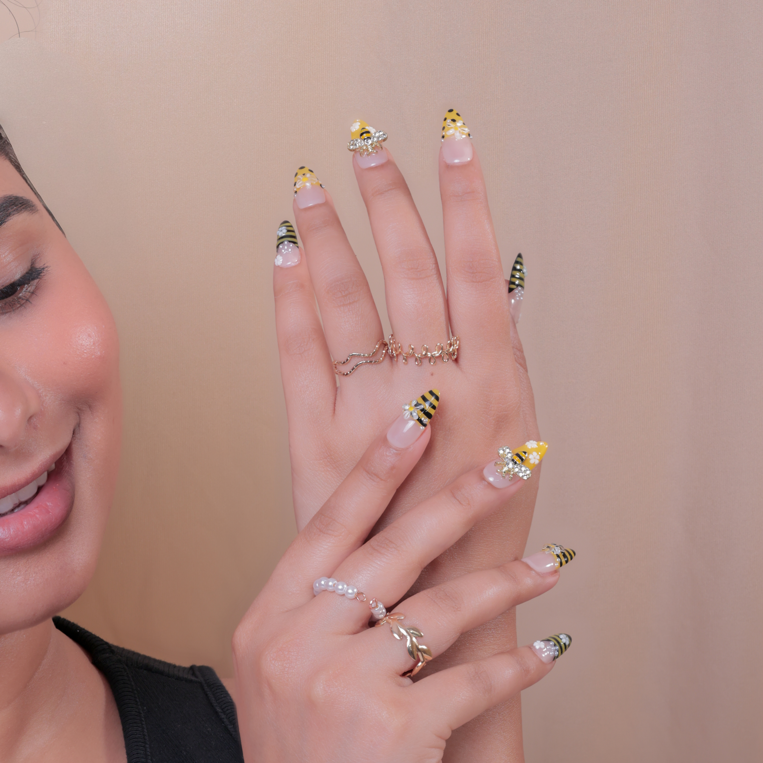 Queen Bee - Image 4